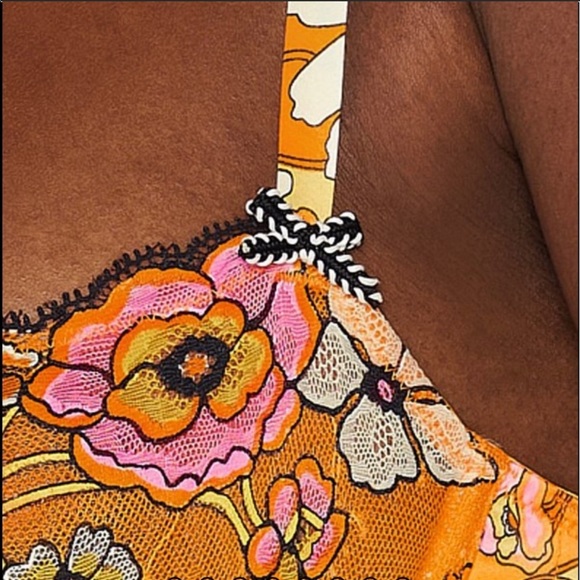 Savage x Fenty Mod Poppy Lace Teddy M - Picture 7 of 8